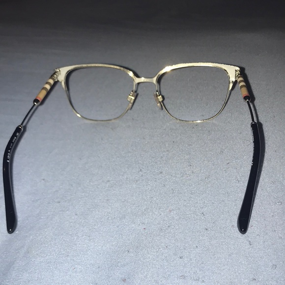 Burberry Glasses - Picture 4 of 7